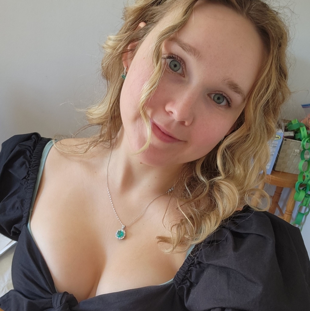 Meet your Posher, Samantha